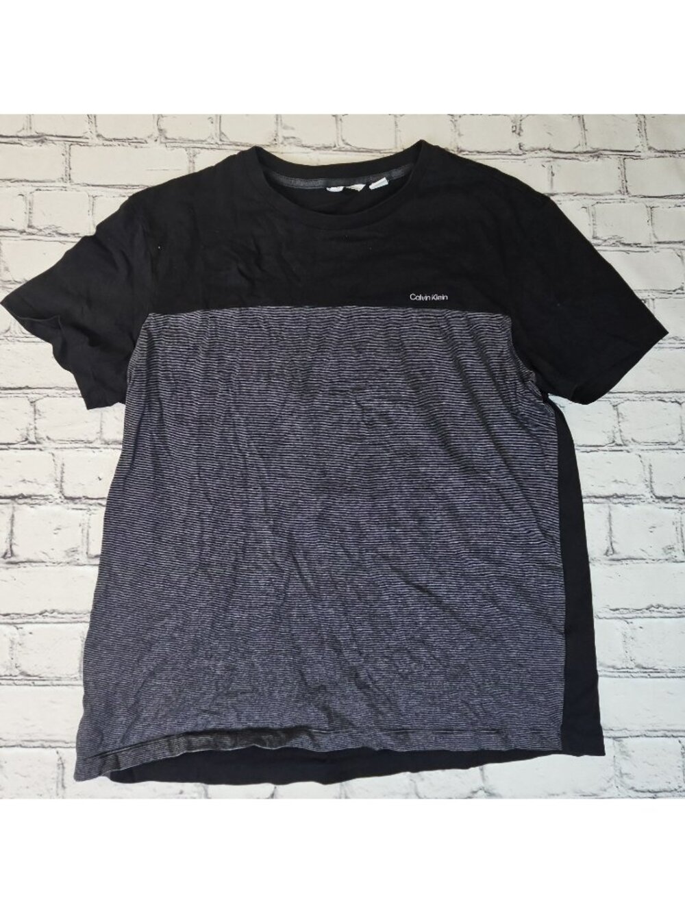 Calvin Klein Black Crew Neck Short Sleeve T-shirt Size Mens Size Large Casual